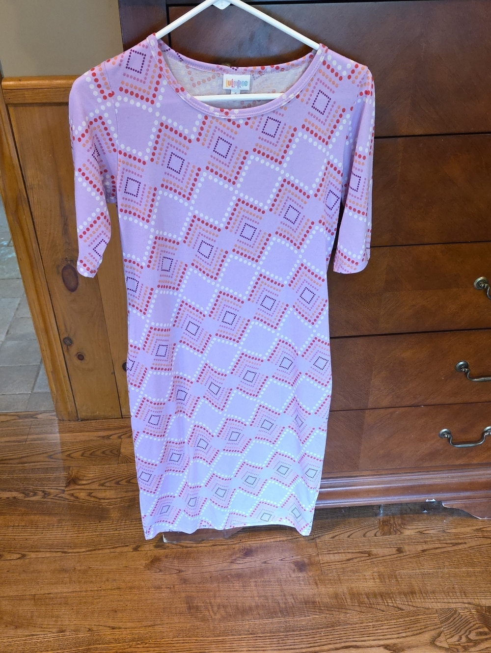 LuLaRoe Lavender Geometric Dot Print Top
